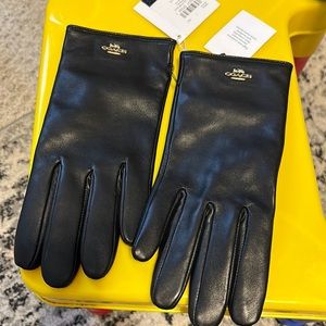Coach tech gloves. BRAND NEW! size 7